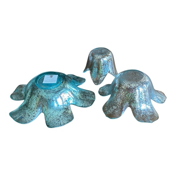 Teal Lotus Candle Holder - Picture 6 of 6